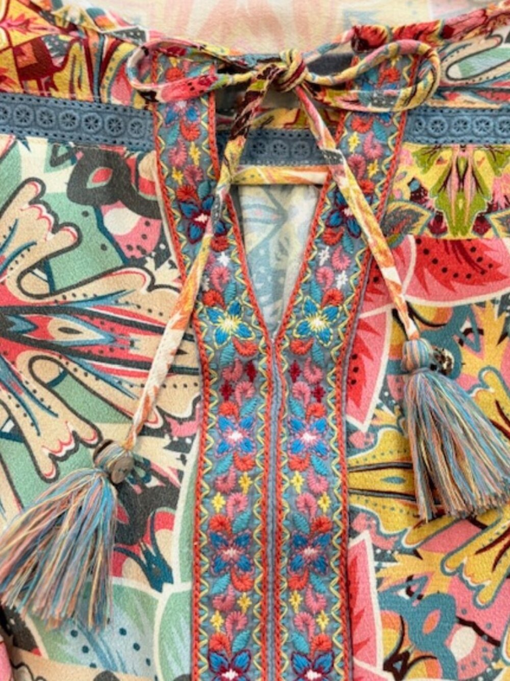 John Mark Women's Colorful Artsy Top Size XL - Picture 3 of 9